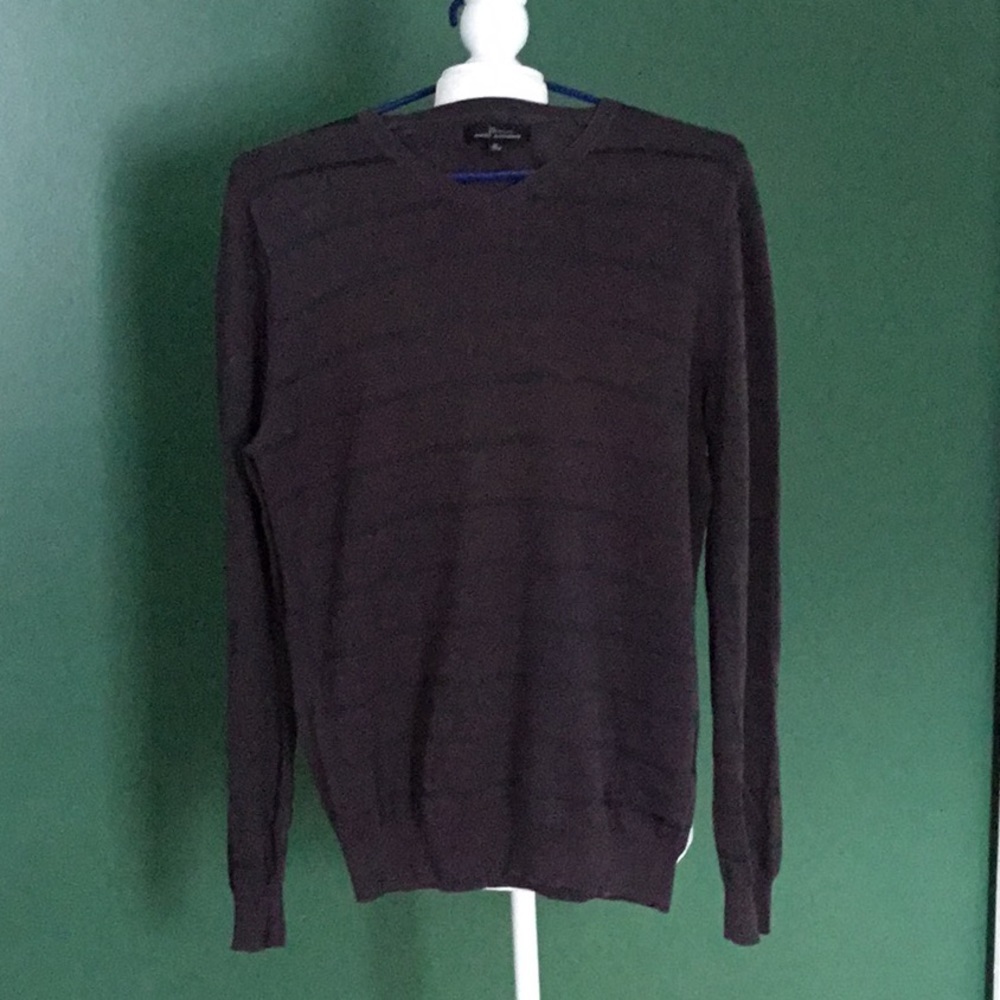 Marc Anthony gray sweater